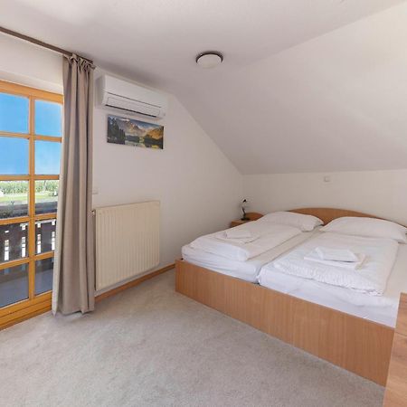 Hotel Gostilna Logar Hotemaze Exterior foto