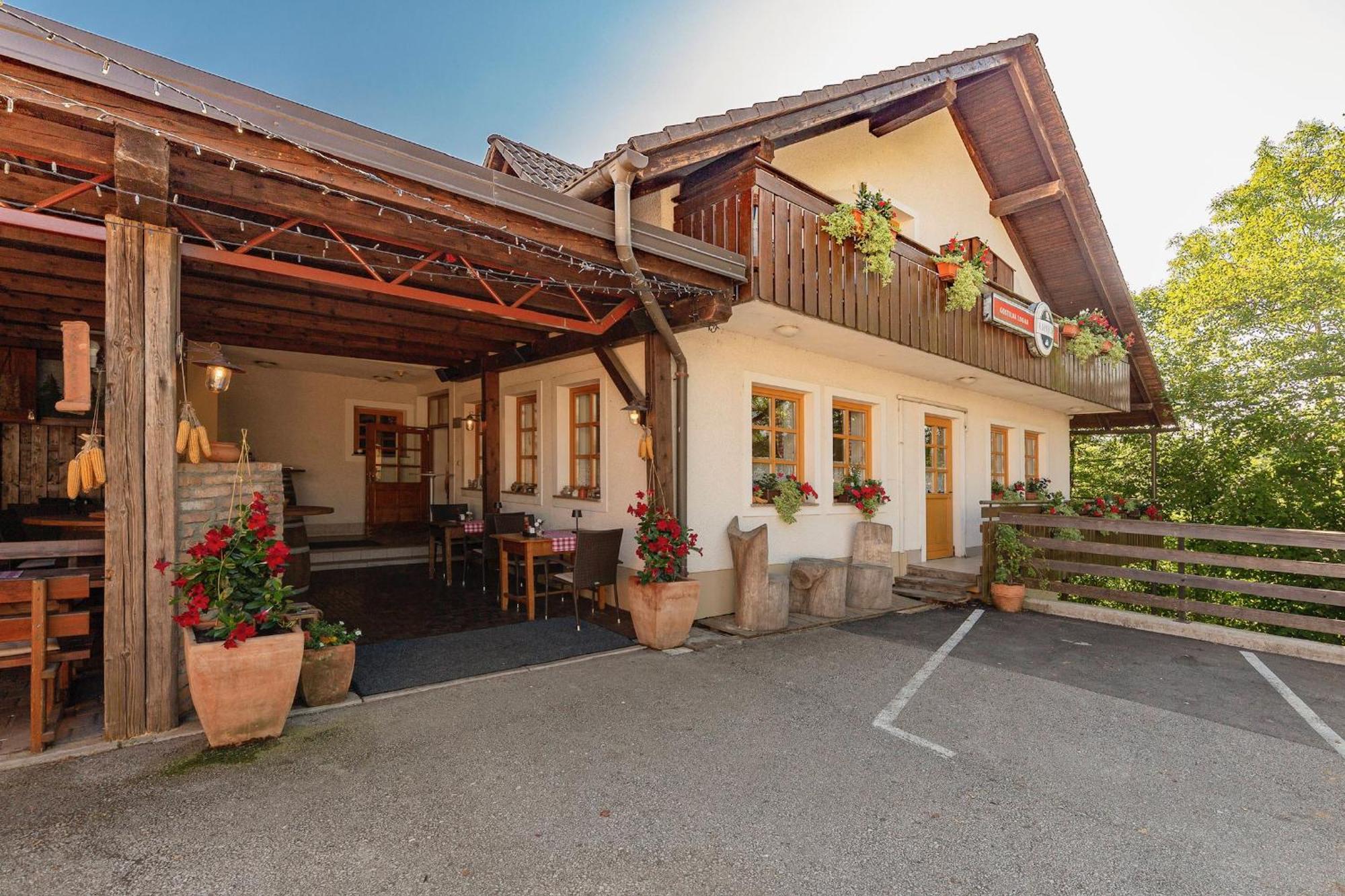 Hotel Gostilna Logar Hotemaze Exterior foto